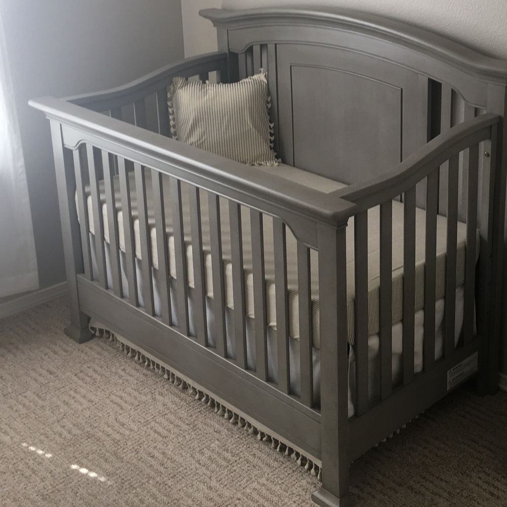 Tasseled Baby Crib Bed Skirt